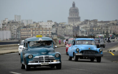 Les taxis de Cuba : rouler dans l’histoire, entre ingéniosité et patrimoine vivant