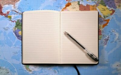 La carte et le carnet : écrire pour guider sans dévoiler le lieu